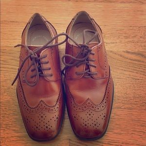 Florsheim (Reveal Wing Jr.) Boys Dress Shoes